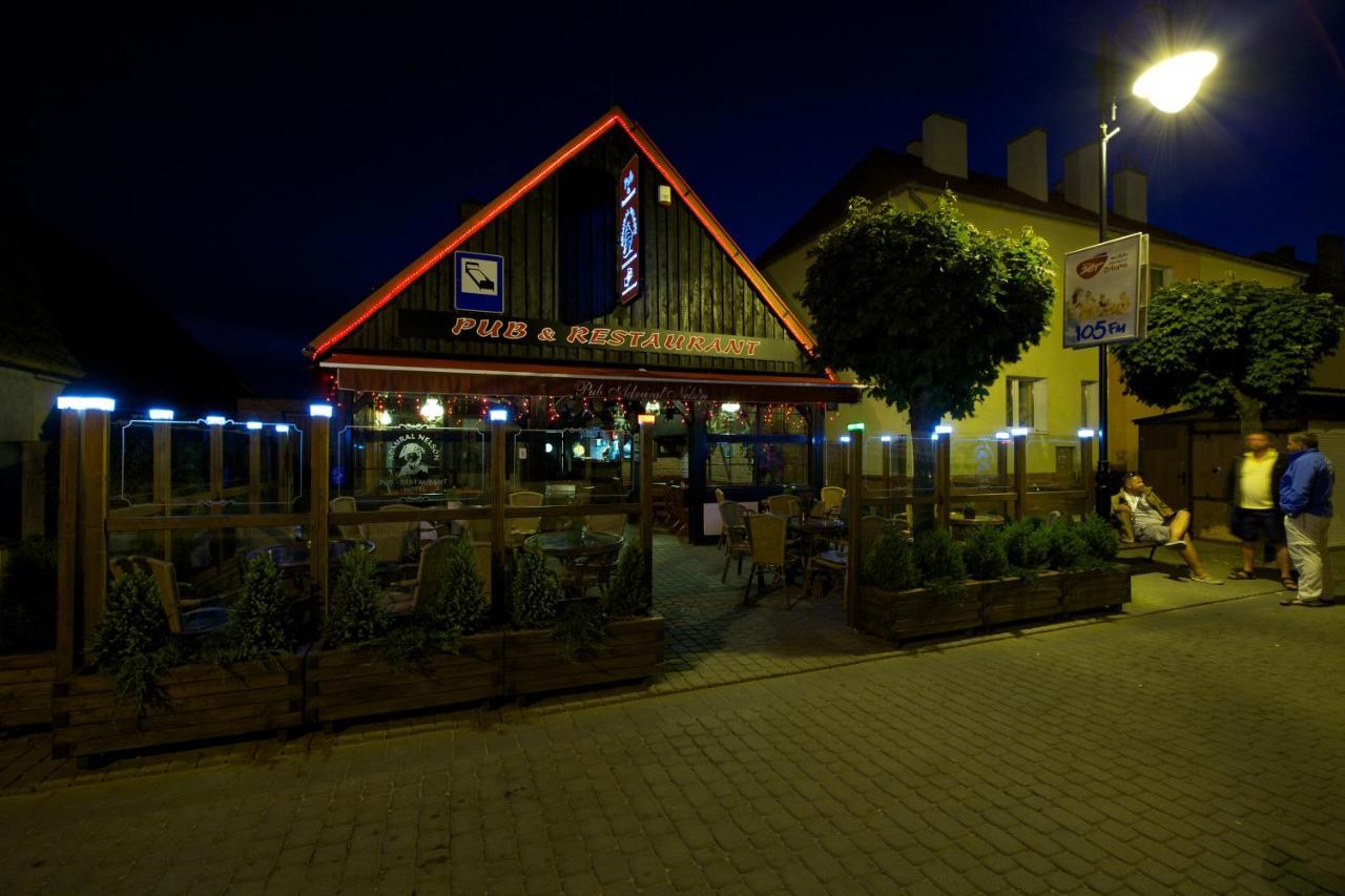 Villa & Restaurant Admiral Nelson Hel Εξωτερικό φωτογραφία