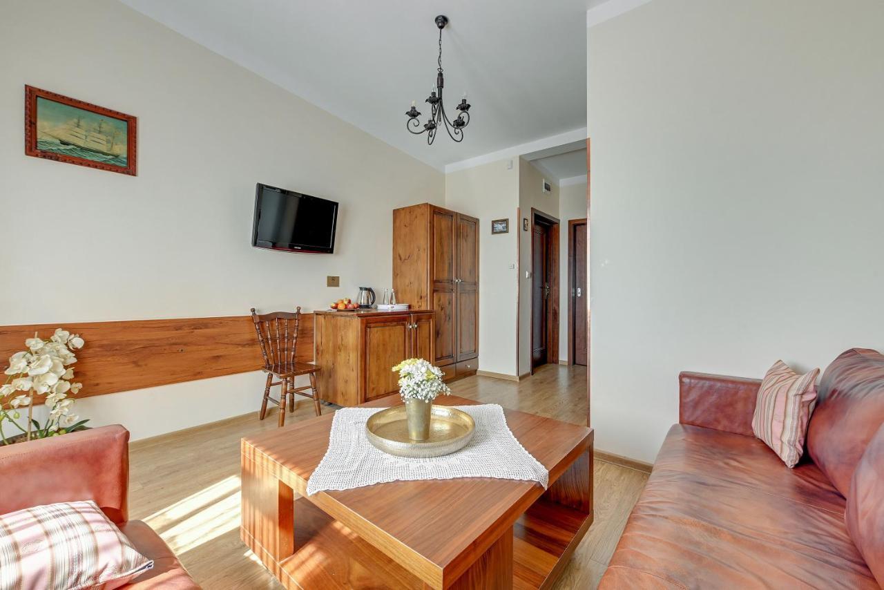 Villa & Restaurant Admiral Nelson Hel Εξωτερικό φωτογραφία