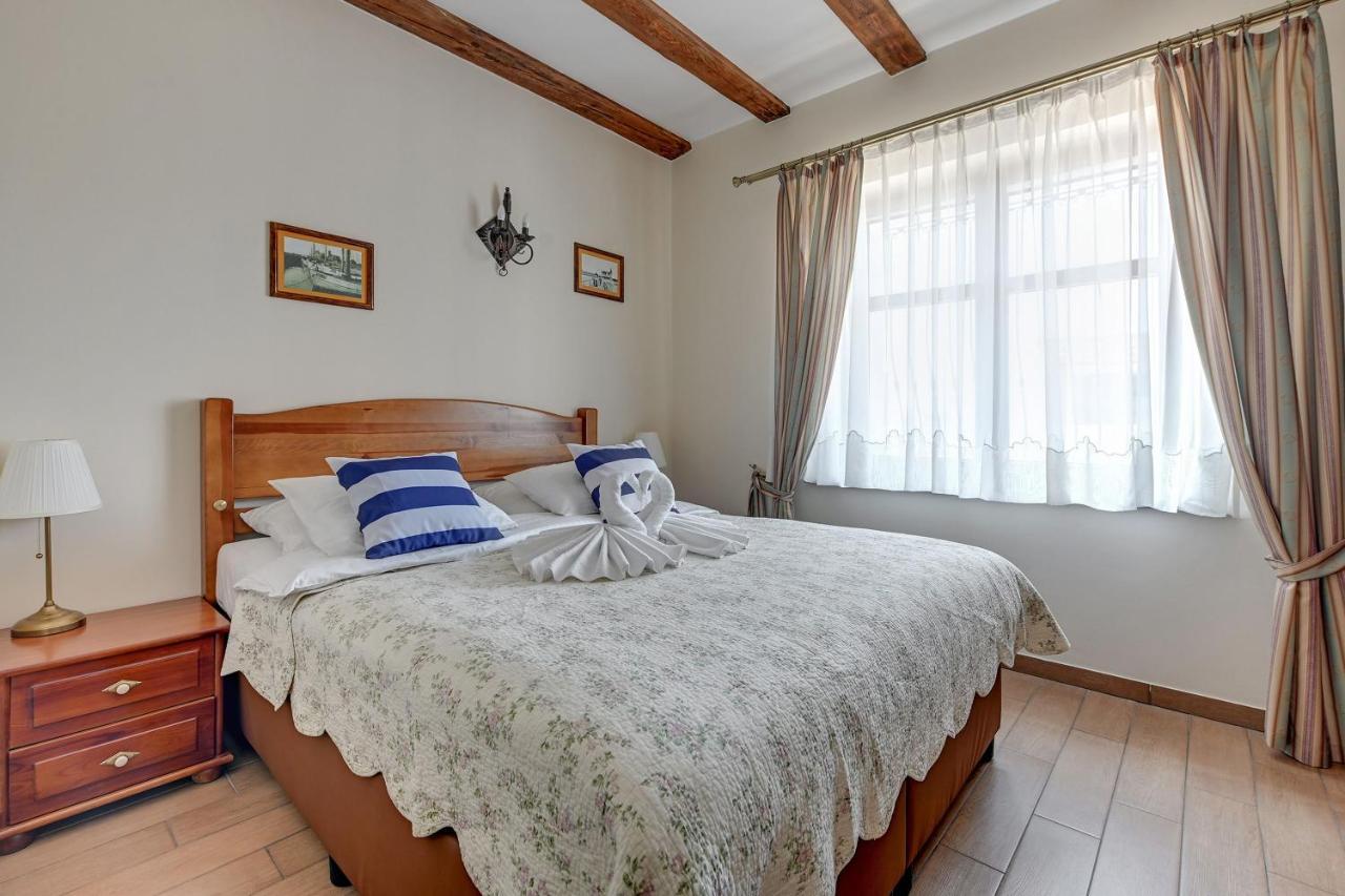 Villa & Restaurant Admiral Nelson Hel Εξωτερικό φωτογραφία